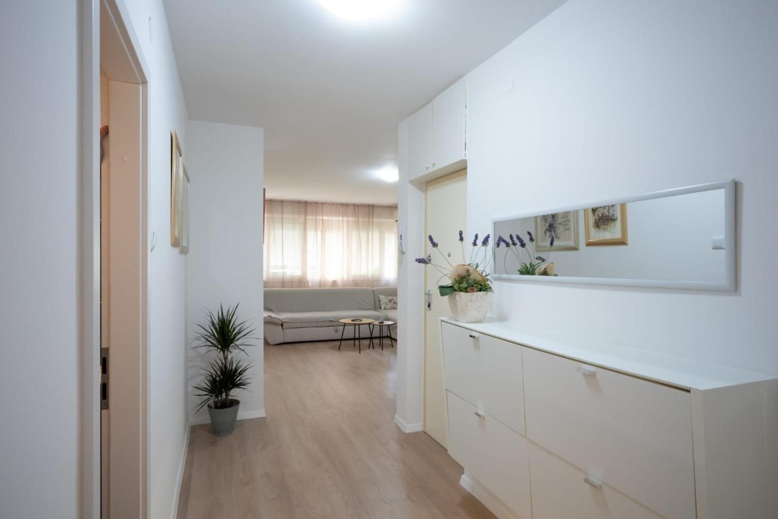 Apartman Mirjana Apartamento Split Exterior foto